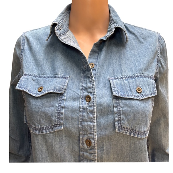 Banana Republic Denim Button-Down Shirt - Picture 2 of 6